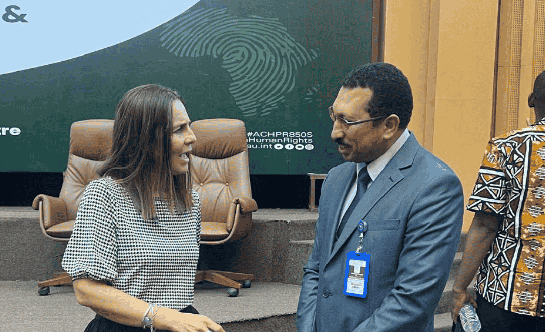 مدير منظمة عدالة لحقوق الإنسان خلال حوار جانبي على هامش الدورة 85 للجنة الإفريقية لحقوق الإنسان والشعوب في بانجول.